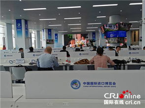 中外记者云集进博会，5G通信技术闪耀新闻中心